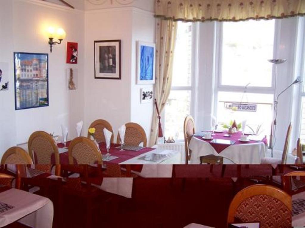 Rainbow Ridge Guest House Ilfracombe Bagian luar foto